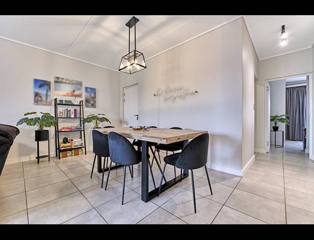 3 BEDROOM APARTMENT FOR SALE IN WATERFALL